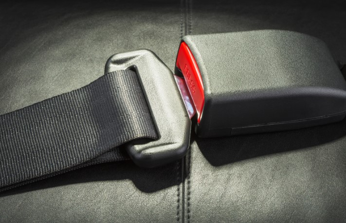 Чи безпечно відновлювати подушки безпеки замість заміни